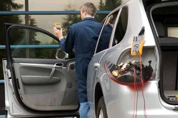 معرفی خرید و قیمت مولتی متر دیجیتال حرفه ای مدل FLUKE 233